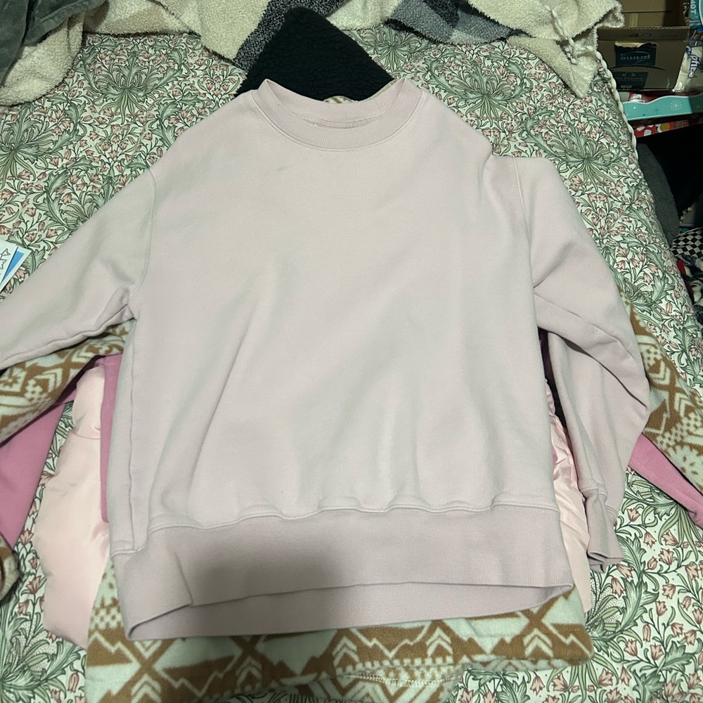 Aritzia Soft Pink Sweatfleece